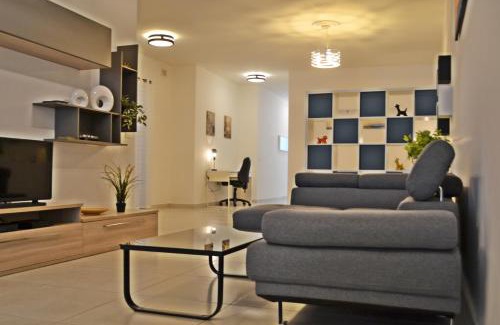 Marsaxlokk House | Ivy Rose - Marsaxlokk
