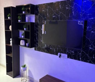 Jogeshwari West Apartment | Ivy Splendour Blu Private Studio, Oshiwara, Mumbai