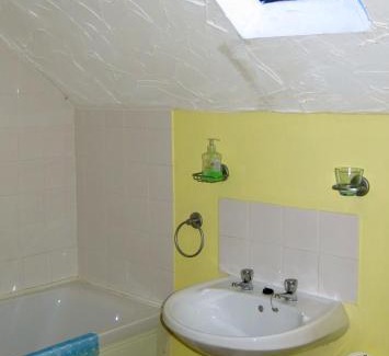 Goodwick Hotel | Ivybridge Guesthouse