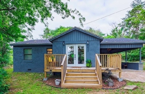 Van Buren Cottage | Ivys cozy cottage