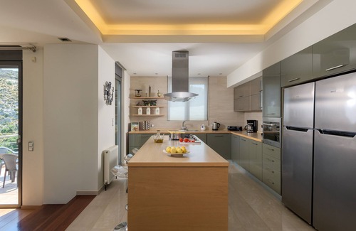Ixia Villa | Ixian Hilltop Villa with private pool