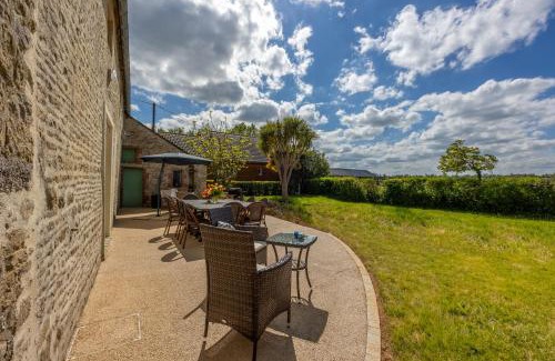 Cricqueville-en-Bessin House | Izéla