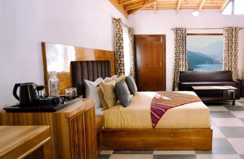 Nainital House | jüSTa Lake View Residences, Nainital