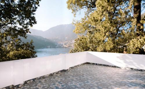 Nainital House | jüSTa Lake View Residences, Nainital