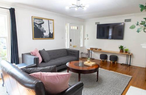East Memphis House | J Birds' Cottage Midtown Memphis
