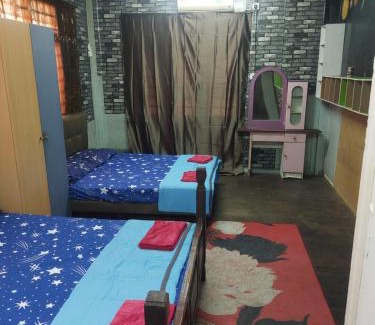 Kampung Wakaf Nyior Kembar House | J.Farid home