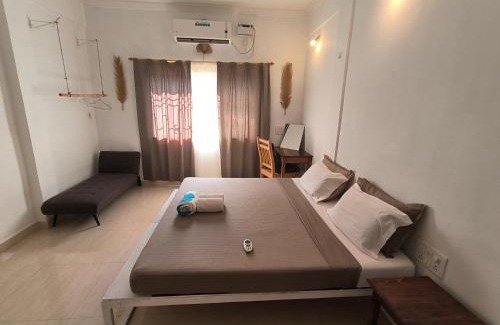 Siolim Apartment | J-House, spacious apartments with balconies, Thalassa 1min away