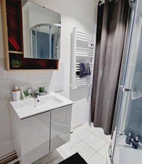 Louvroil Apartment | J.Mo Home - Louvroil - Calme - Idéal couple - Déplacement PRO