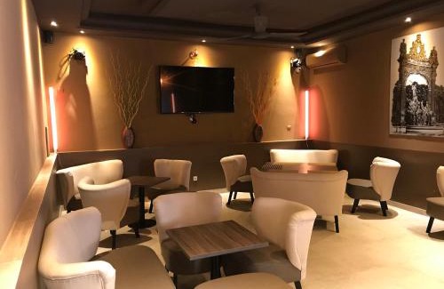Ngor Hotel | J PAD