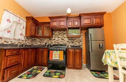 Spanish Town Apartment | J&R Sunshine Retreat 2