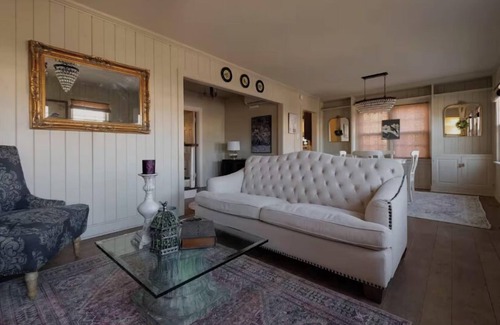 Amarillo House | J-Town House
