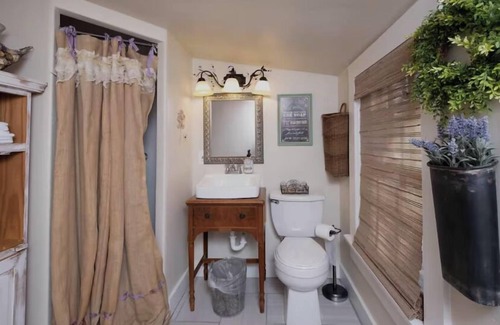 Amarillo House | J-Town House