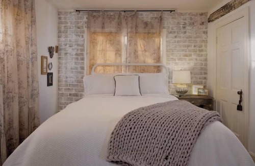 Amarillo House | J-Town House