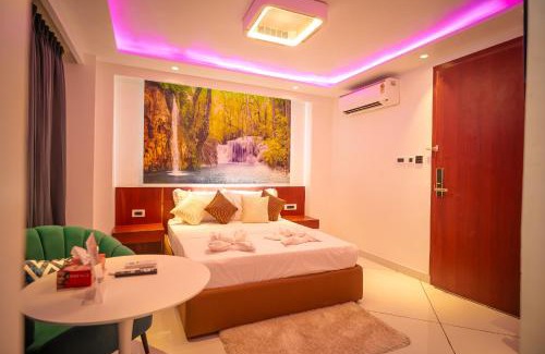 New Delhi House | J60 Suites