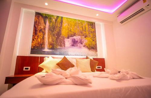New Delhi House | J60 Suites