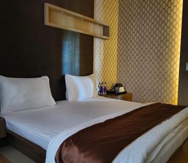Jorhat Hotel | Jaanki Farms & Resorts