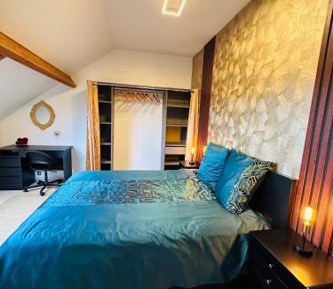 Bezons House | Jabeen's House Bedroom 1