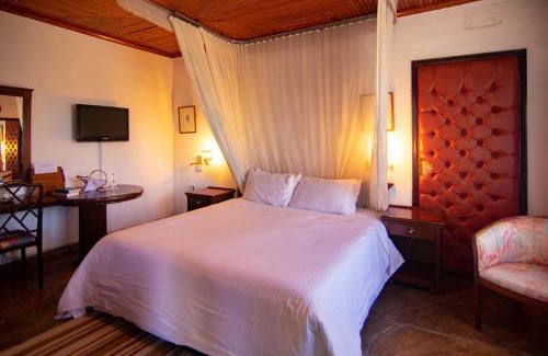 Gilgil Cabin | Jacaranda Lake Elementaita Lodge