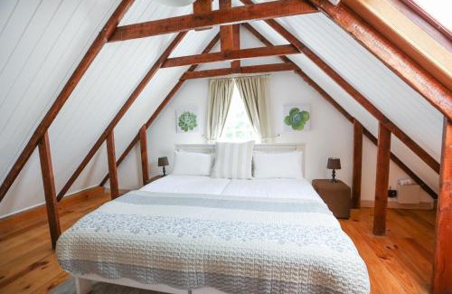 Drakenstein House | Jacaranda Wine And Guestfarm