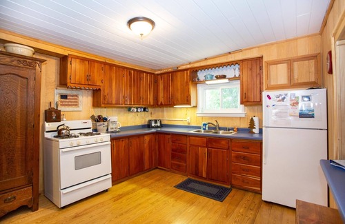 Grand Marais House | Jackie's Up North Retreat - Family Getaway - Unplug from it all to reconnect