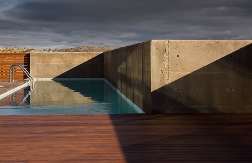 Yucca Valley House | Jackrabbit Wash - a modern architecture w/Pool in Joshua Tree