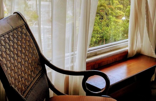 Jack's Hill House | Jacks Hill Tropical Arcadia