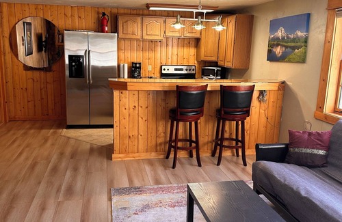 Hoback Junction House | Jackson Hole. Just 9 Miles South Of Town