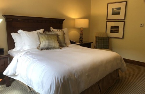 Teton Village Resort | Jackson Hole, located in Four Seasons Residence Club, 2 Bedroom 12/21/24-1/4/25