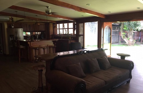 Barrio Ricos y Famosos House | JACO Trinity Oasis - Beautiful, Spacious, 4/3 gem w/studio+yard by beach & town