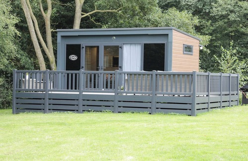 Church Stoke Cottage | JACOB'S MEADOW, pet friendly, with a garden in Chirbury