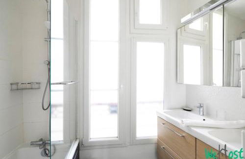 Porte-Saint-Martin Apartment | Jacques Bonsergent 2 - KP - Cosy apartment for 4 people PARIS 10