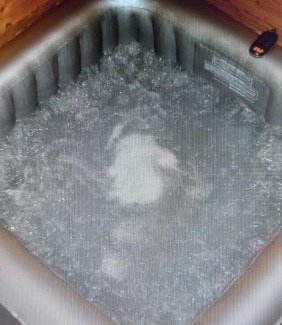 Yerres Apartment | Jacuzzi avec vue sur la rivière l'Yerres