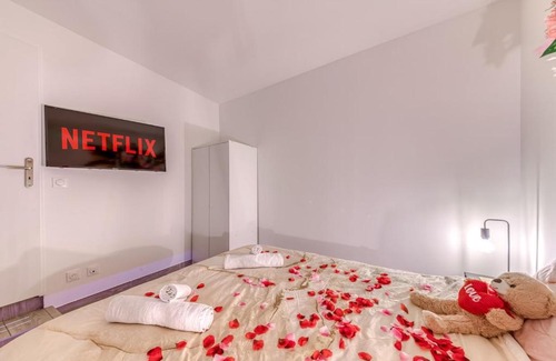 Parilly Apartment | Jacuzzi L'émeraude NEUF & Cosy