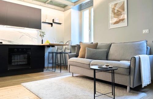 Historic Centre Apartment | Jacuzzi Luxury Apartment in the Town Centre