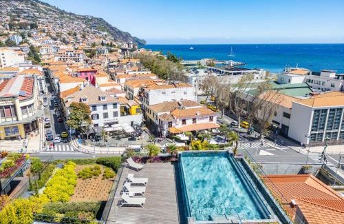 Se Apartment | Jacuzzi, Terrace & Infinity Pool at Savoy Insular