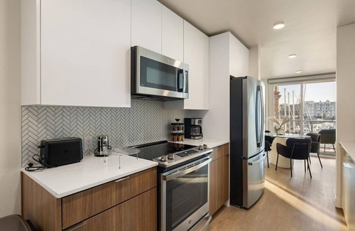 Marina del Rey Apartment | Jade Breeze - Elegant 2BR near Water Outstanding Amenities