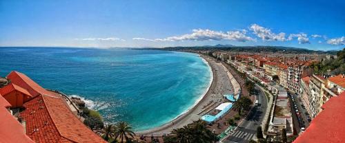 Old Town Apartment | Jade Duplex - No Better Location In Nice