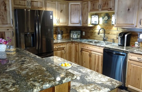 Custer Cabin | Jade Pines, Plenty of entertainment, Pinball, Shuffle Bowl, Darts, Outdoor Sauna