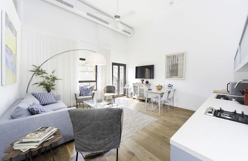 Jaffa Apartment | Jaffa Charm Seaview Stay by Sea N' Rent
