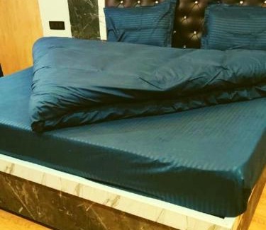 Badrinath Hotel | Jai Shambhu