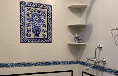 Pink City Apartment | Jaipur Haveli- Rooftop Room