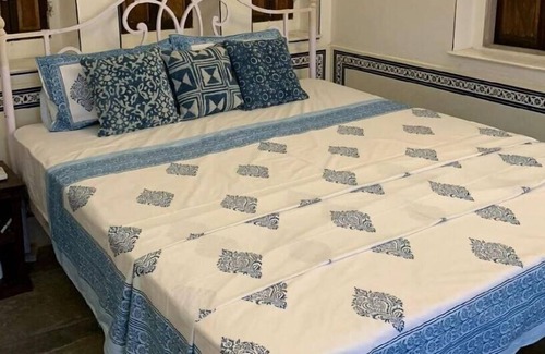 Pink City Apartment | Jaipur Haveli- Rooftop Room