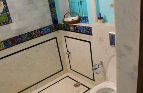 Pink City Apartment | JAIPUR HAVELI- Triple Room with Private Bathroom