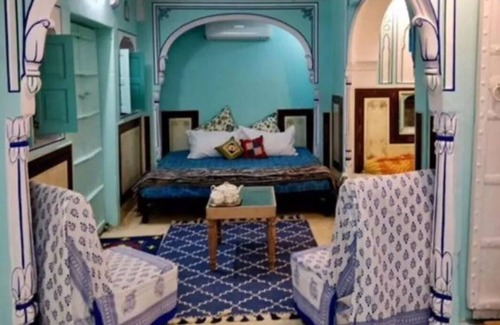 Pink City Apartment | JAIPUR HAVELI- Triple Room with Private Bathroom
