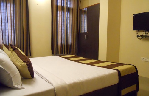 Vaishali Nagar Hotel | Jaipur Residences 1