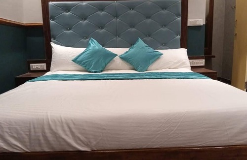 Tiruvettipuram Hotel | Jaithri Hotel and Event Center