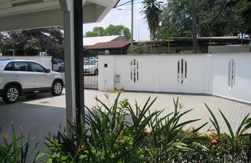 Kampung Bangkong House | Jalan Kuching KL Homestay