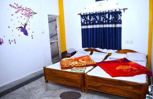 Madari Hat Hotel | Jaldapara Binaychapa Homestay