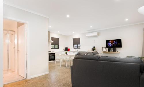 Kingscote Apartment | Jalilla Village