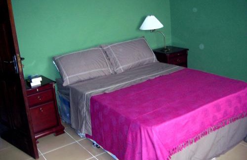 Bortianor House | Jamaica Inn Guest House